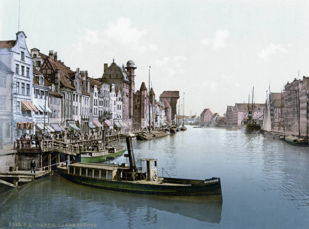 Gdańsk - Długie Pobrzeże. Źródło: Wikipedia