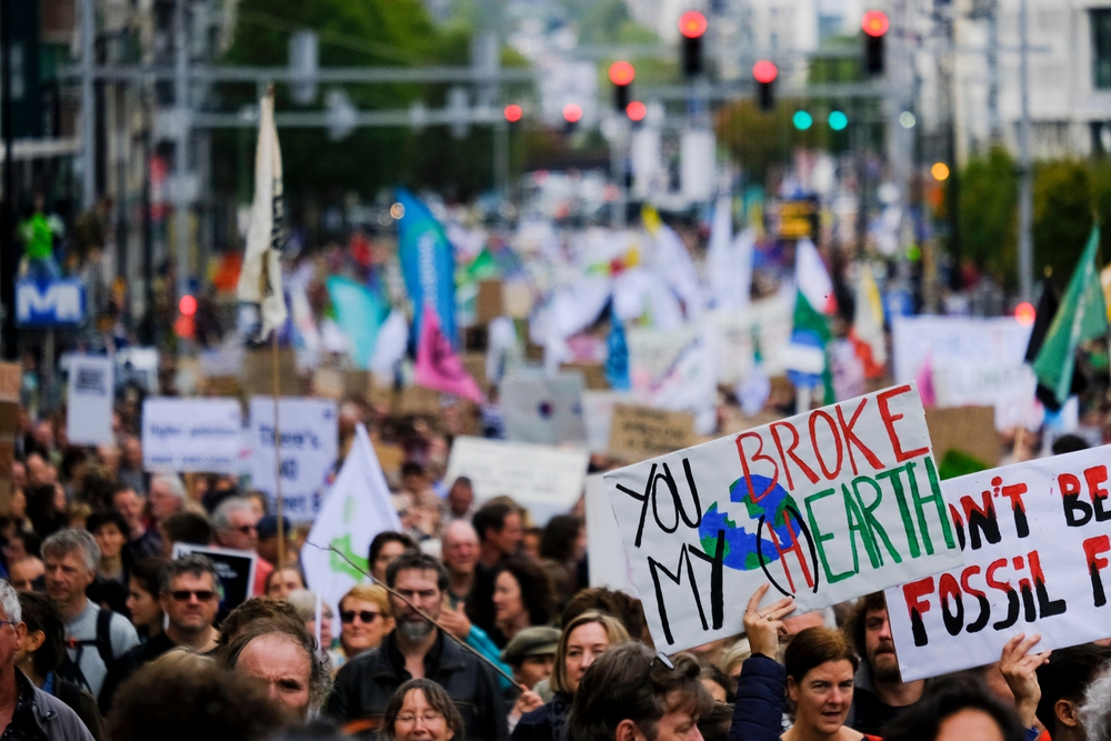Protesty w ramach COP27. Alexandros Michailidis / Shutterstock.com