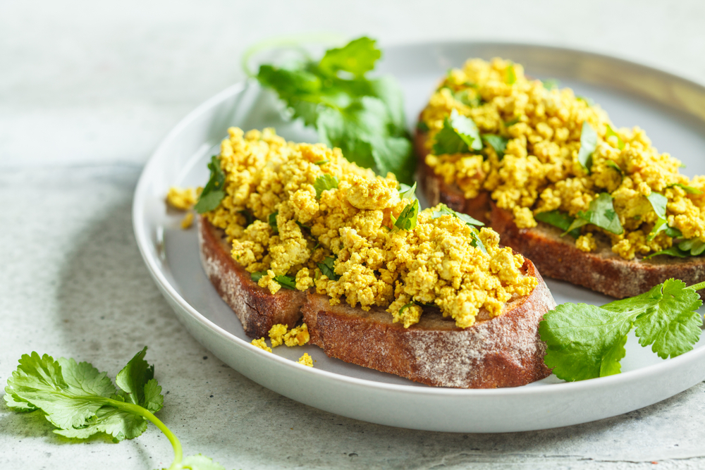 Popularną formą podania tofu jest tofucznica. Źródło: Nina Firsova/Shutterstock