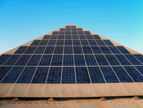 W 2010 roku po raz pierwszy ruszył program dopłat do kolektorów słonecznych uruchomiony przez Narodowy Fundusz Ochrony Środowiska i Gospodarki Wodnej, co zachęciło Polaków do inwestowania w „zieloną energię”, fot. dreamstime