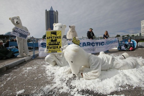 Aktywiści Greenpace zatrzymani w Moskwie, fot. Greenpeace