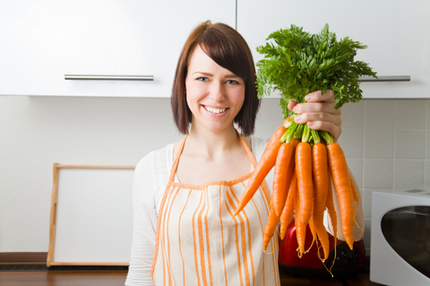 „Tą marchewką, szanowna Pani, planujemy zwalczać kapitalizm”, głosi na swojej stronie Warszawska Kooperatywa Spożywcza, fot. dreamstime