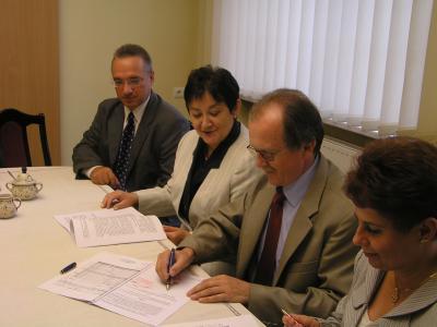 Zakład Energetyki Cieplnej Sp. z o.o. w Bolesławcu Jeszcze w tym roku znikną stare rury przy wjeździe do Bolesławca. Przestaną odstraszać  potencjalnych przedsiębiorców, zainteresowanych działalnością w pobliskiej strefie ekonomicznej.