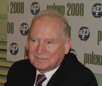 Minister Maciej Nowicki