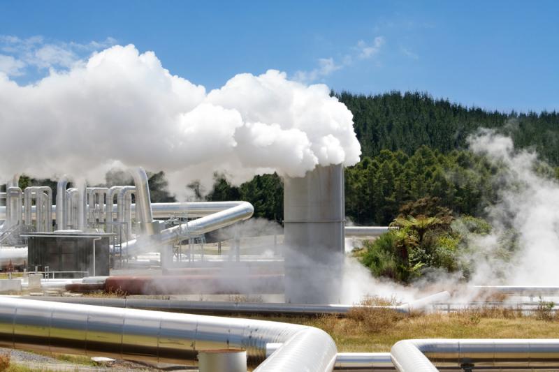 Elektrownia geotermalna. Źródło: N.Minton/Shutterstock