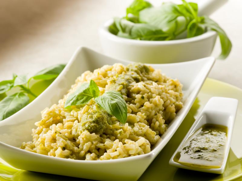 Rizotto z pesto. Źródło: marco mayer/Shutterstock