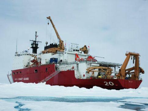 Fot.: Amerykański statek Healy, NOAA