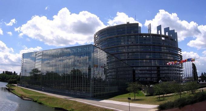 Fot.: Parlament Europejski w Strasburgu, Wikimedia Commons.