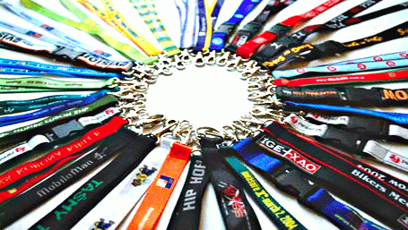 Fot.: smycze reklamowe (absoluto.com.pl)