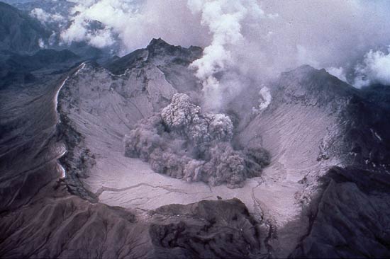 Erupcja wulkanu Pinatubo w 1991 roku/Wikipedia