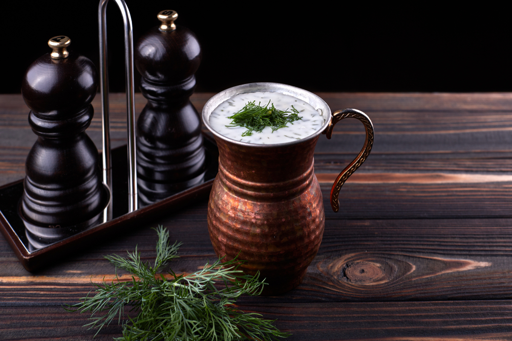 Ayran to tradycyjny turecki napój, fot. shutterstock