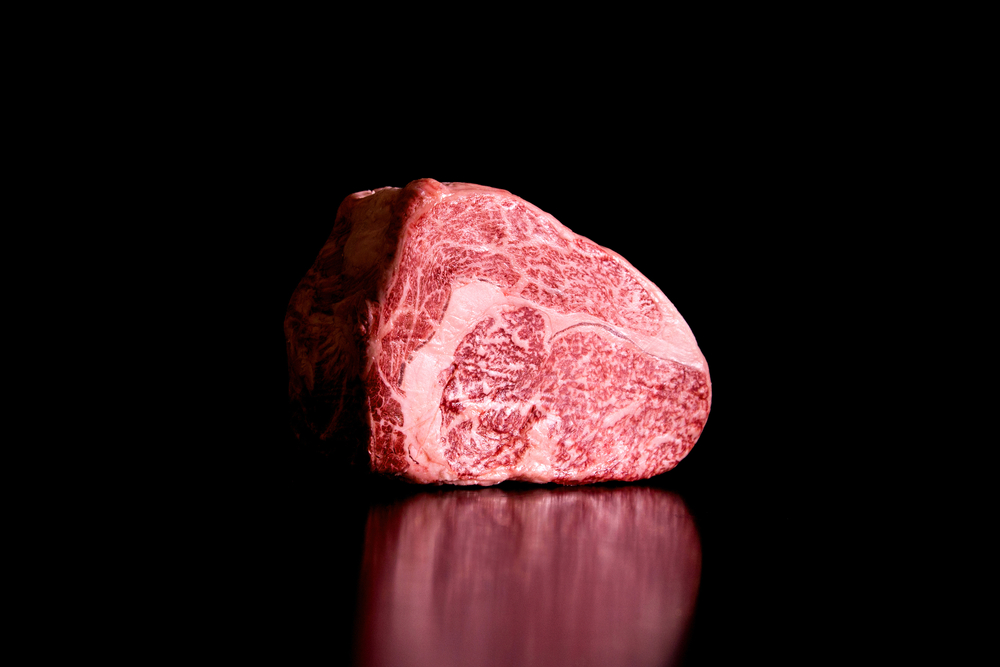 Wołowina Wagyu charakteryzuje się wyjątkową marmurkowatością, fot. shutterstock