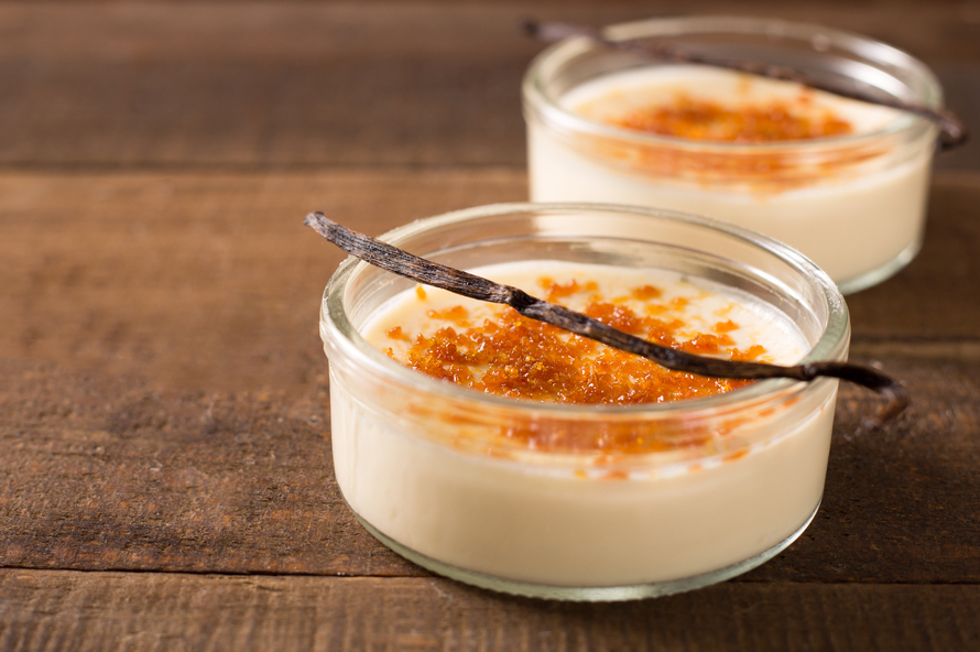 Crème brulee jest najsłynniejszym francuskim deserem, fot. shutterstock