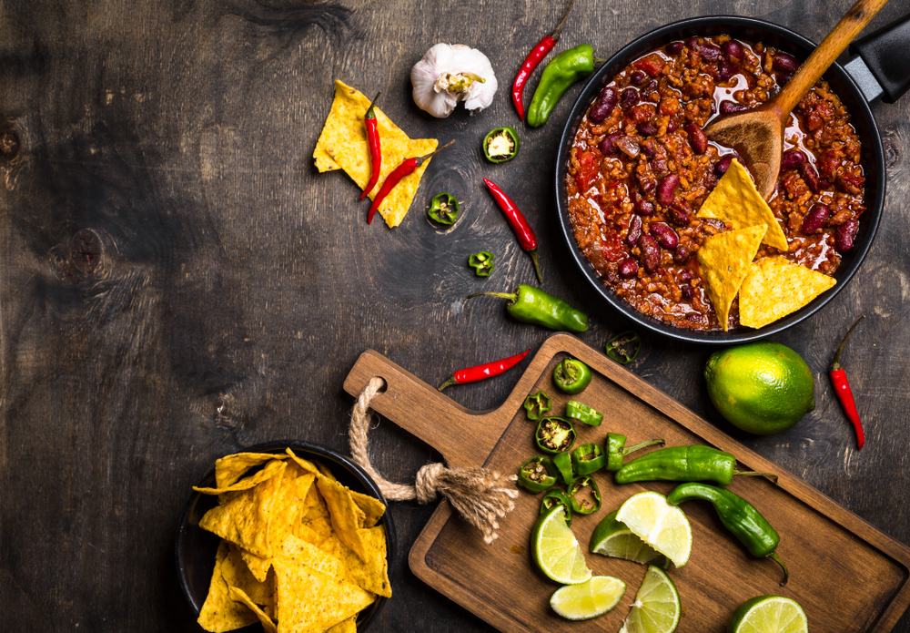 Nazwa potrawy dosłownie oznacza papryczkę chili z mięsem, fot. shutterstockNazwa potrawy dosłownie oznacza papryczkę chili z mięsem, fot. shutterstock