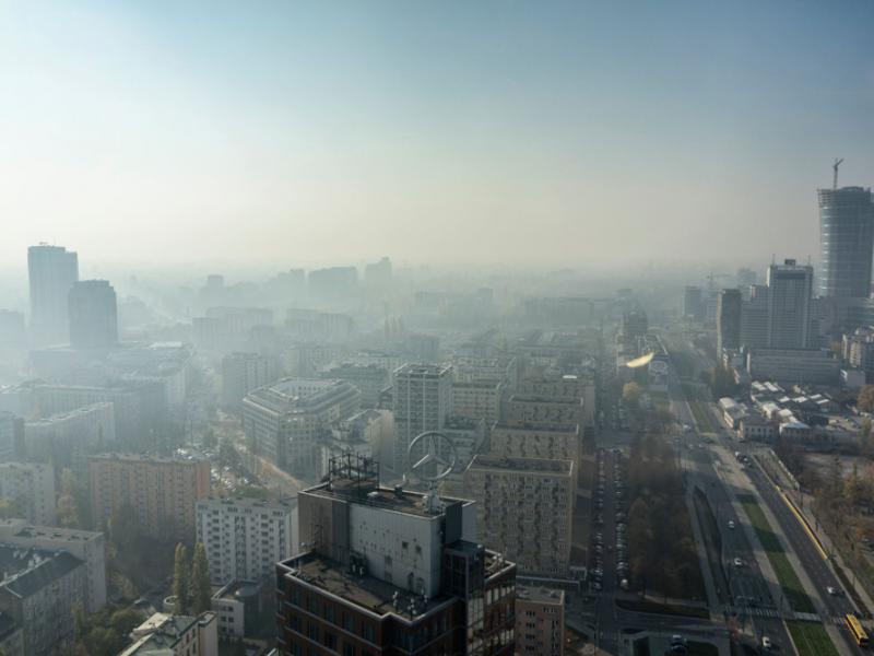 Smog nad Warszawą. Źródło: Miasto Jest Nasze