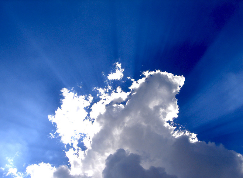 Jesli wierzyć synoptykom to pogoda poprawi się na początku sierpnia, fot. sxc.hu