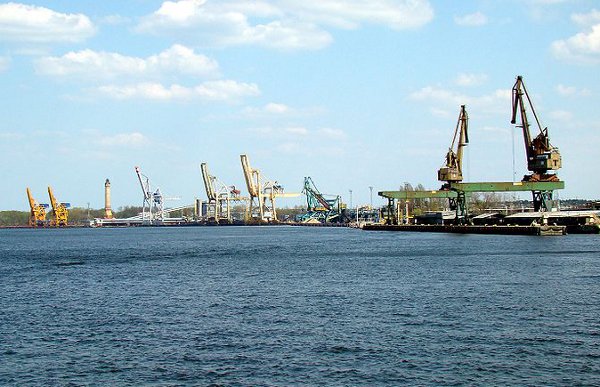 Port Handlowy Świnoujście, Polska, Mateusz War/ Wikipedia CC