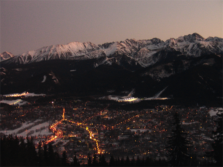 Zakopane. By Mgiganteus (Own work) [GFDL, CC-BY-SA-3.0 or CC BY 2.5], via Wikimedia Commons