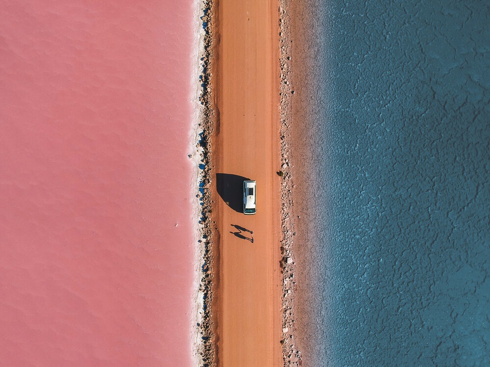 Jezioro McDonnel w Australii, fot. LyndonOK/Shutterstock