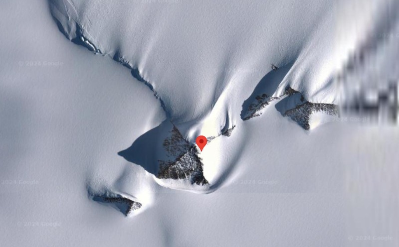 Piramida na Antarktydzie