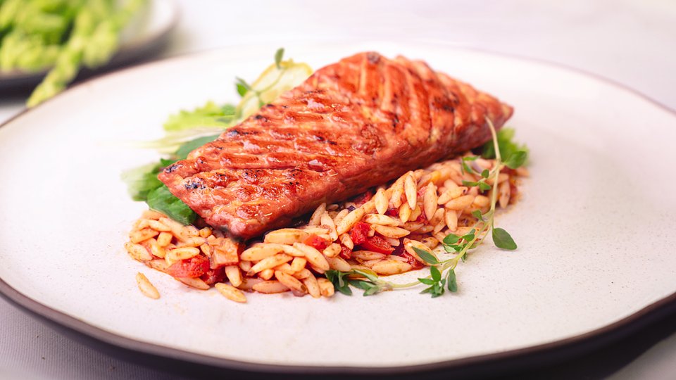 THE FILET pojawił się w sprzedaży 3 października 2024 r. 