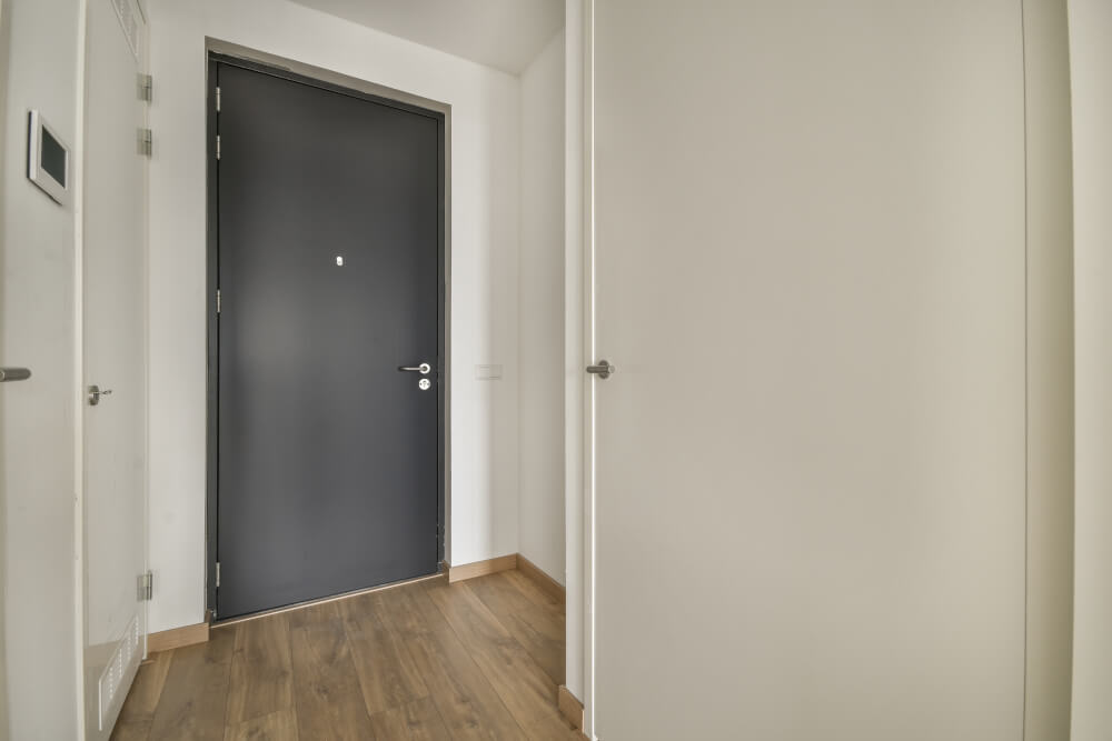 Uszczelnienie drzwi wejściowych redukuje hałas