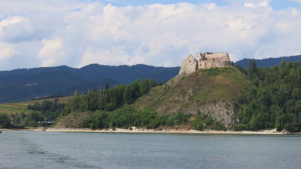 Pozostałości Zamku Czorsztyn
