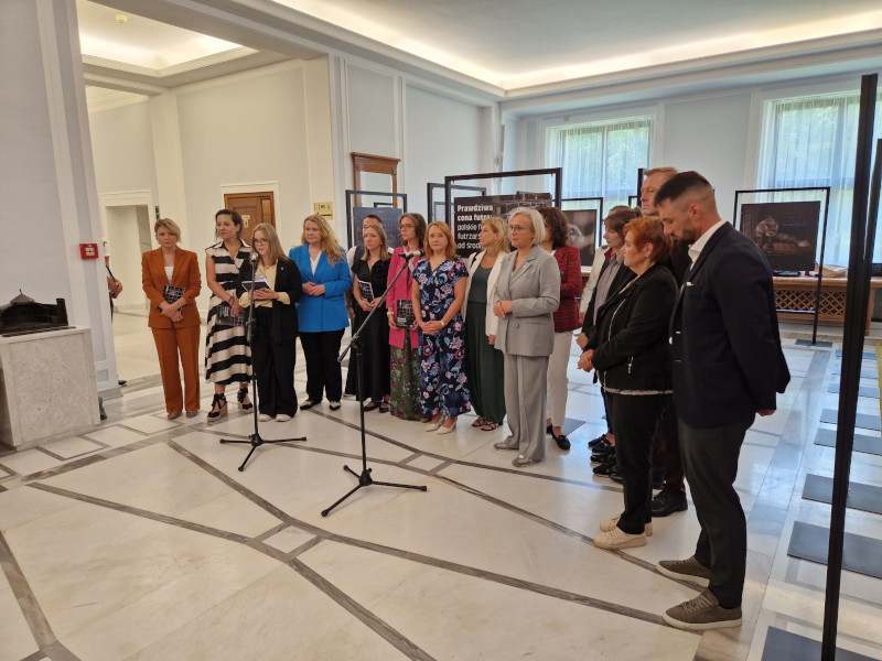 Fermy futrzarskie - dlaczego warto je zamknąć