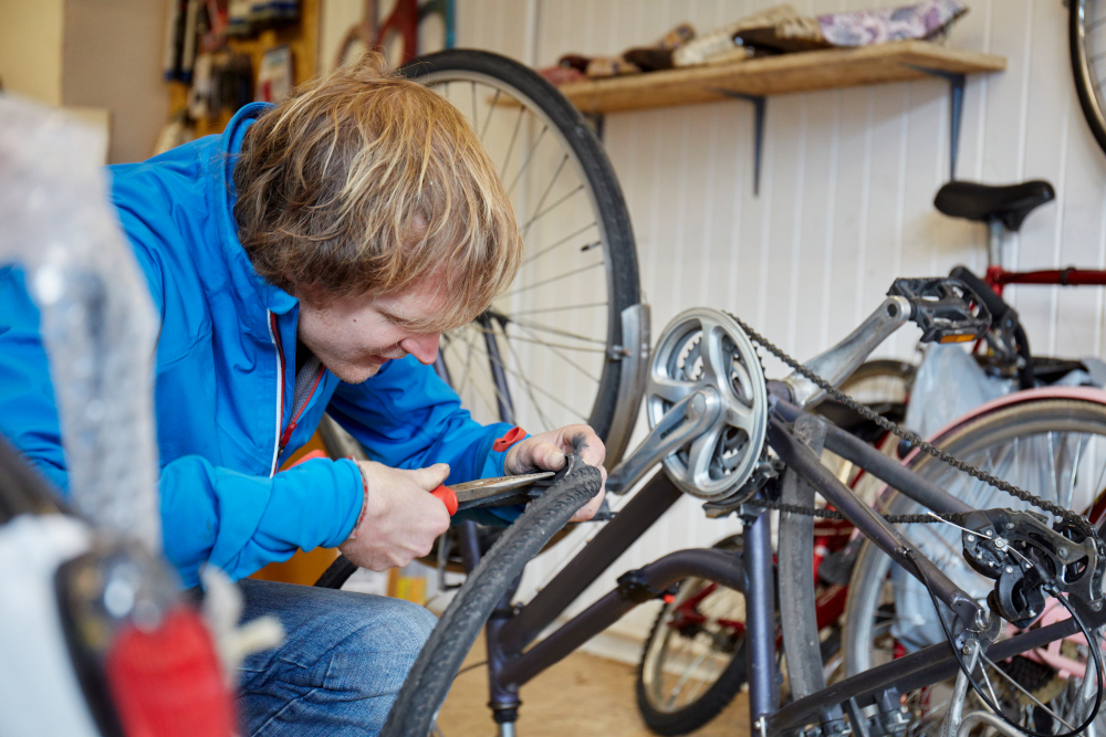 Społeczności napraw i ponownego wykorzystania w Irlandii – jak gospodarka o obiegu zamkniętym zmienia codzienność
