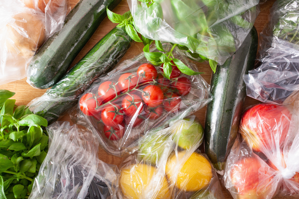 Co kryje się w plastiku? Nowy raport ostrzega przed chemikaliami w codziennych produktach